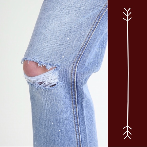 Umgee Distressed 5-pocket Boyfriend Blue Jeans - Picture 5 of 6